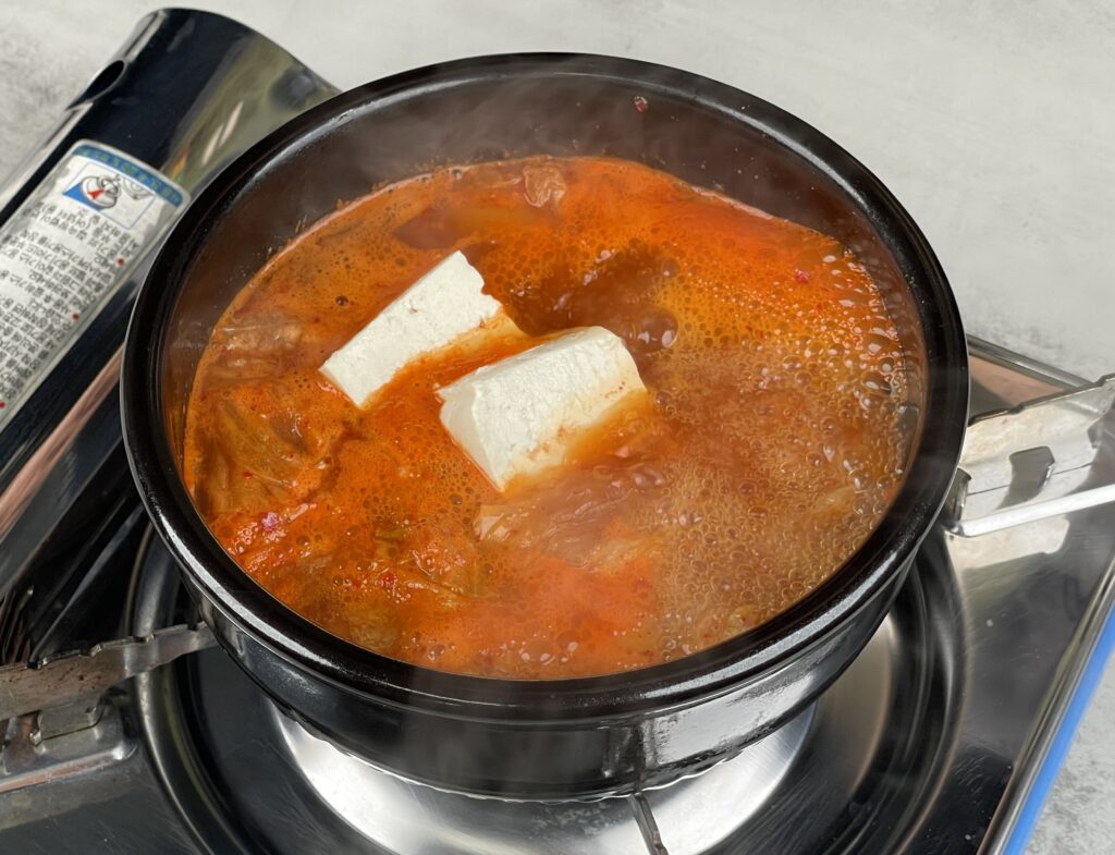 업소용 김치찌개와 두부