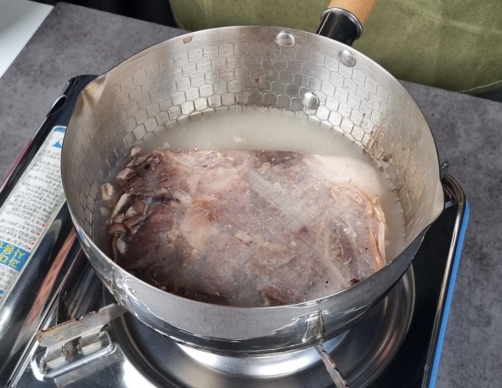 냉동 순대국 조리 과정