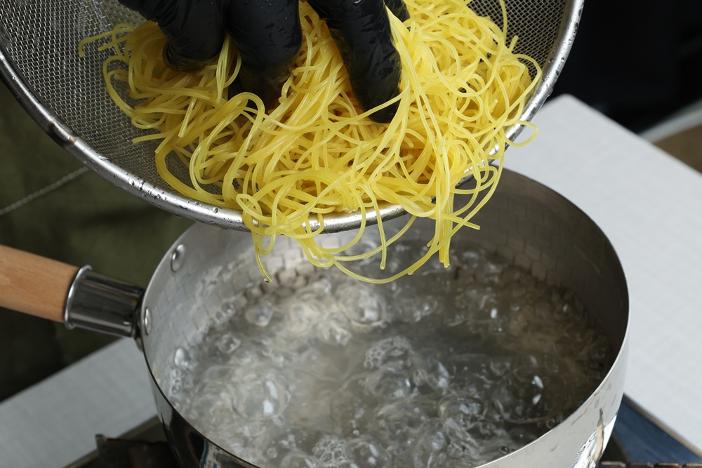 해동 후 끓이는 온누리 중화면