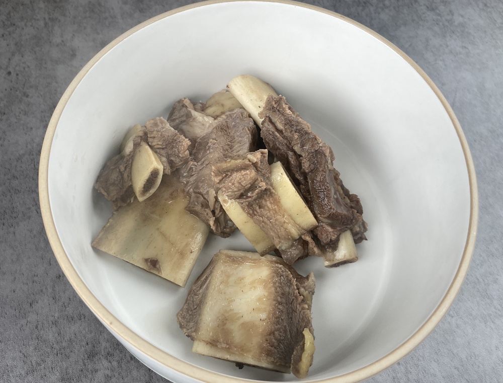 특갈비탕 고기